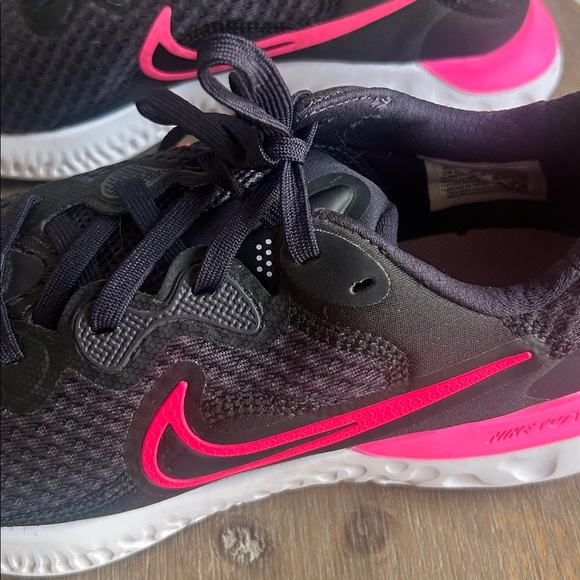 Nike Renew Blue Pink Athletic Trainer Sneakers
Women’s size 8.5 - Picture 6 of 16